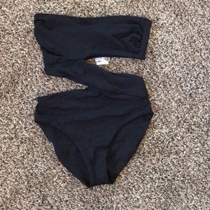 Volcom Women’s swimsuit